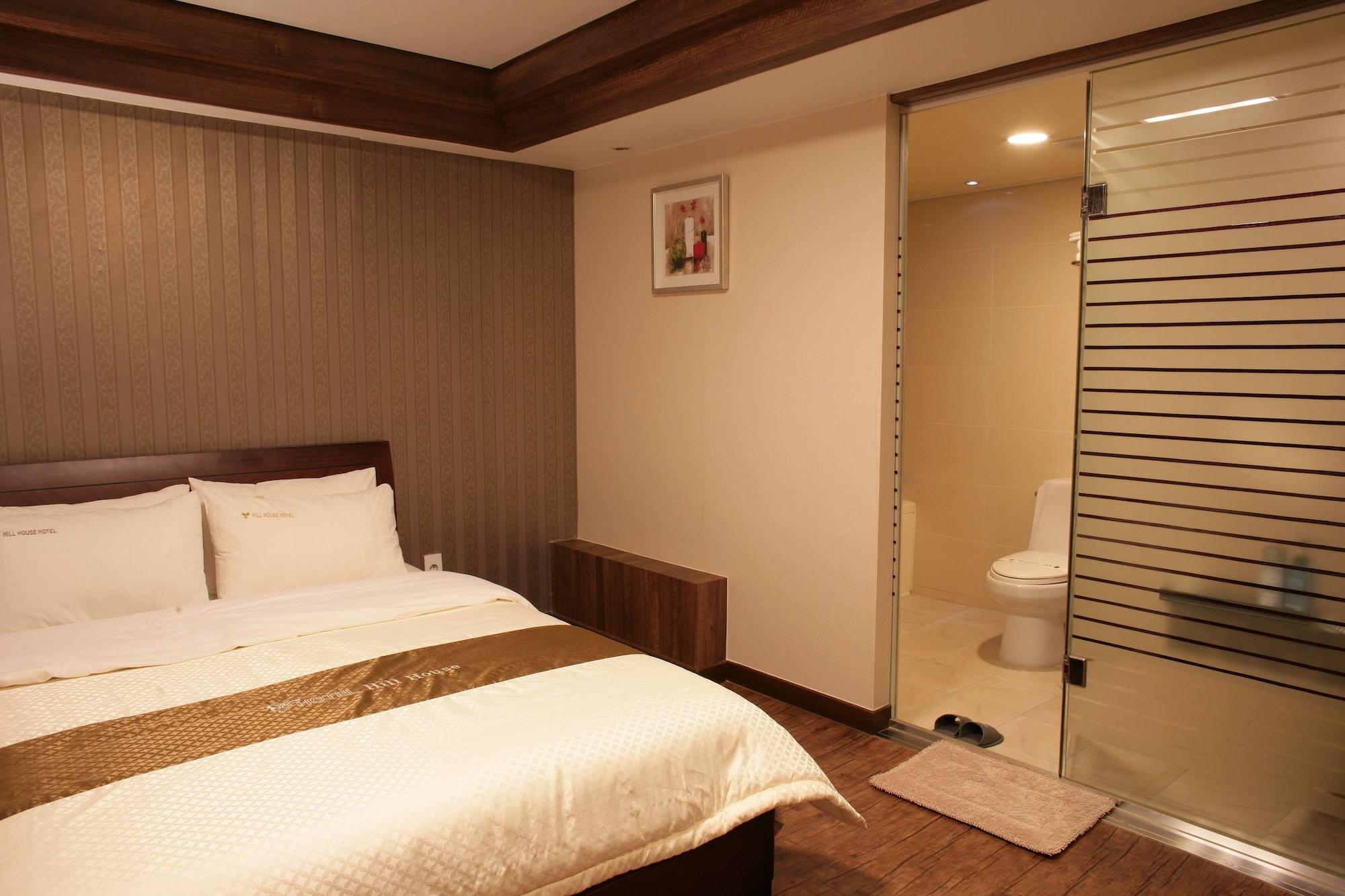 Hill House Seoul Myeongdong Hotel Exterior photo
