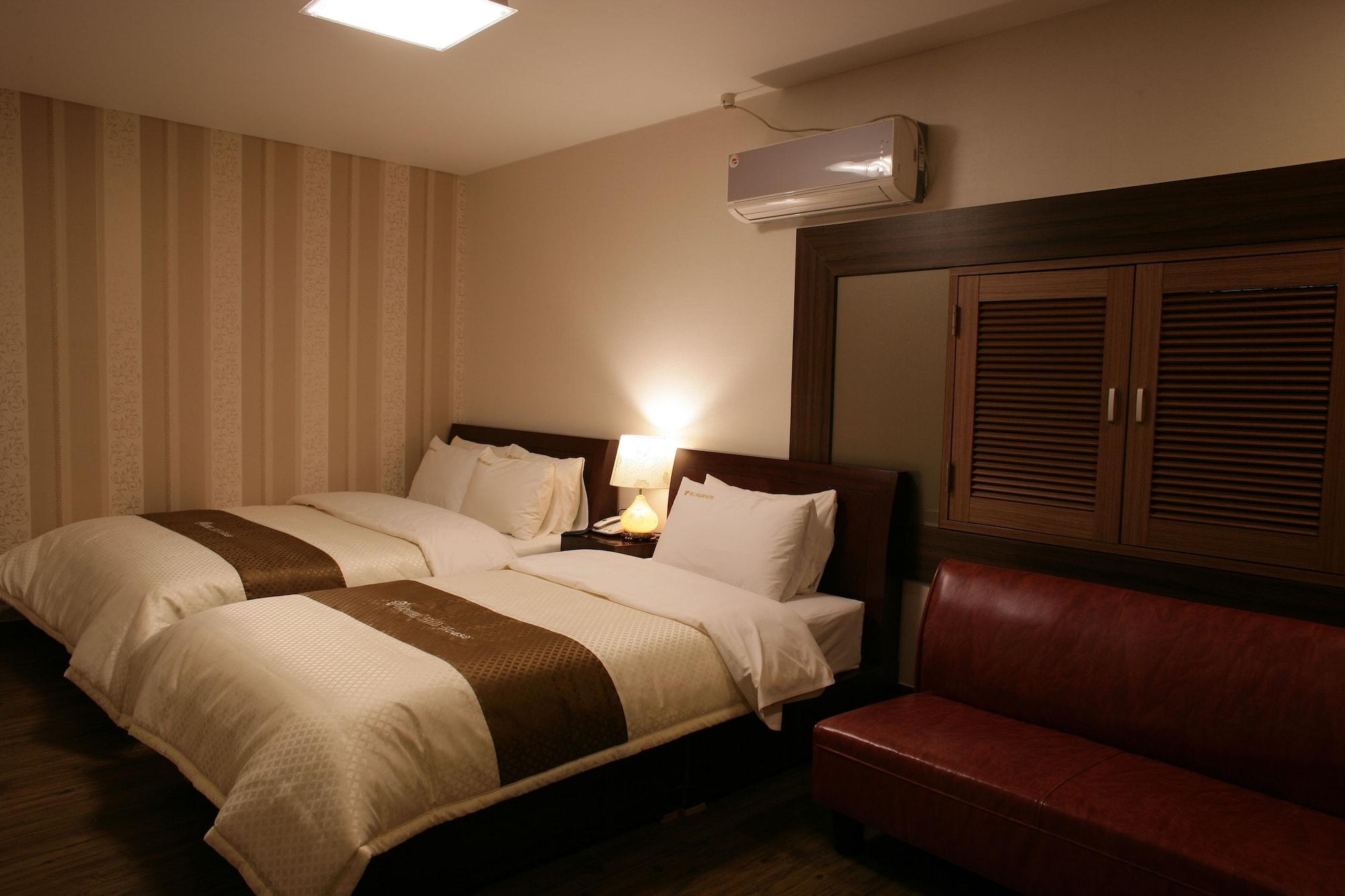 Hill House Seoul Myeongdong Hotel Exterior photo