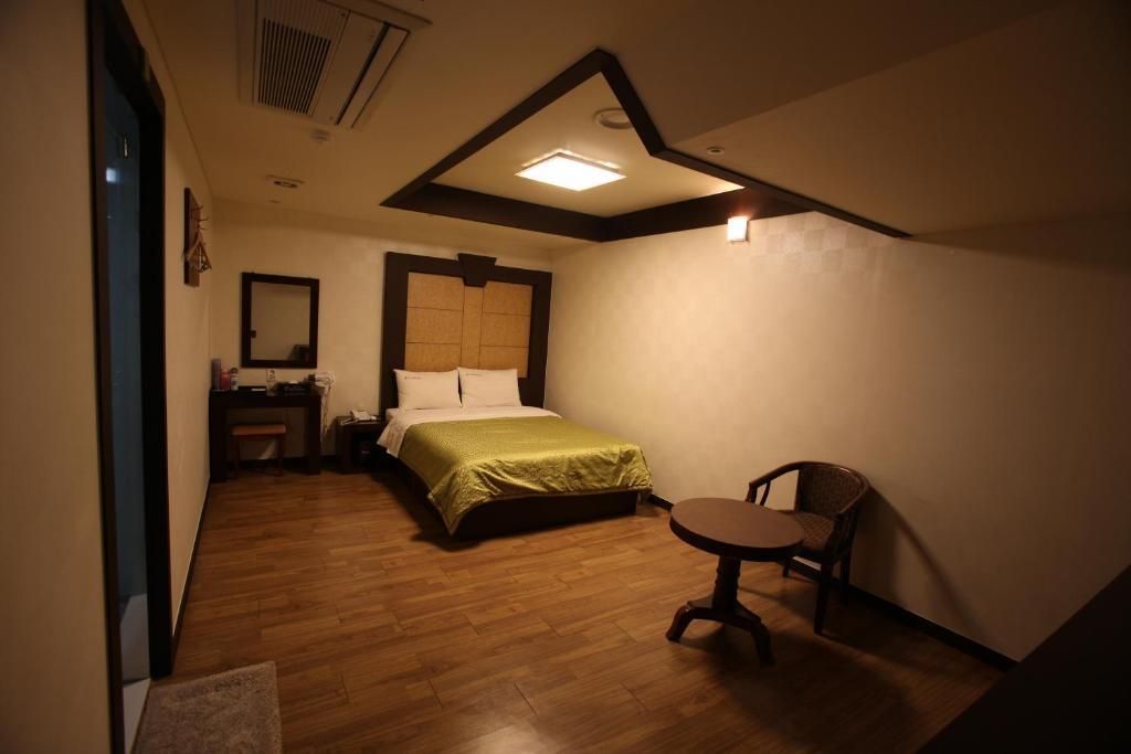 Hill House Seoul Myeongdong Hotel Exterior photo