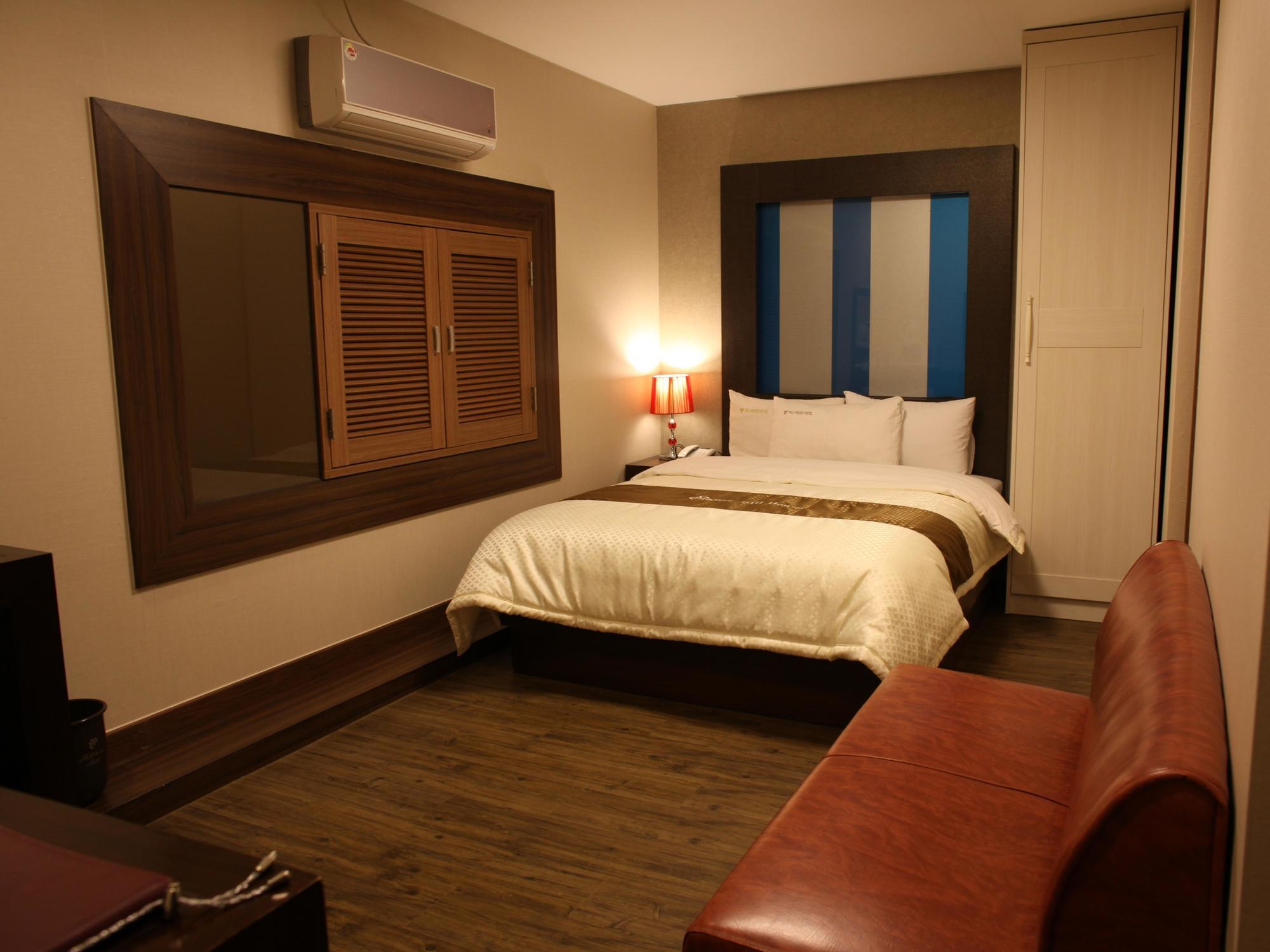 Hill House Seoul Myeongdong Hotel Exterior photo