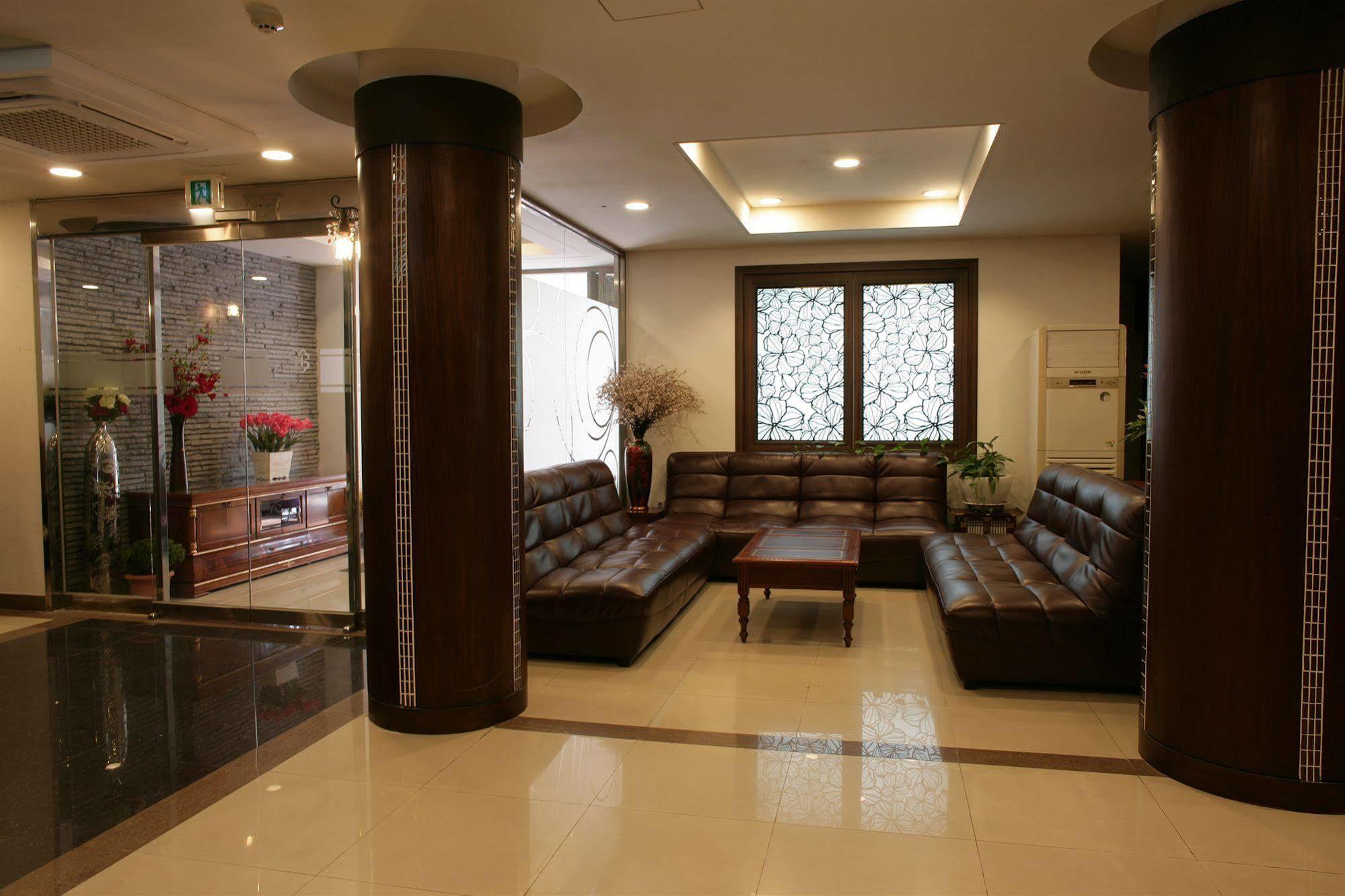 Hill House Seoul Myeongdong Hotel Exterior photo