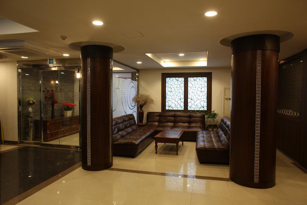 Hill House Seoul Myeongdong Hotel Exterior photo